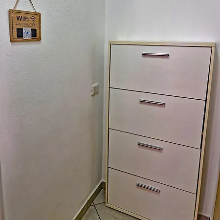 Appartement Romantic Stay, 50 M From The *