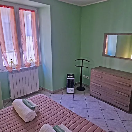 Romantic Stay, 50 M From The Apartment